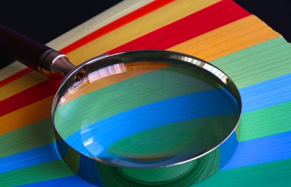 Padidinamasis stiklas. Pexels.com nuotr.