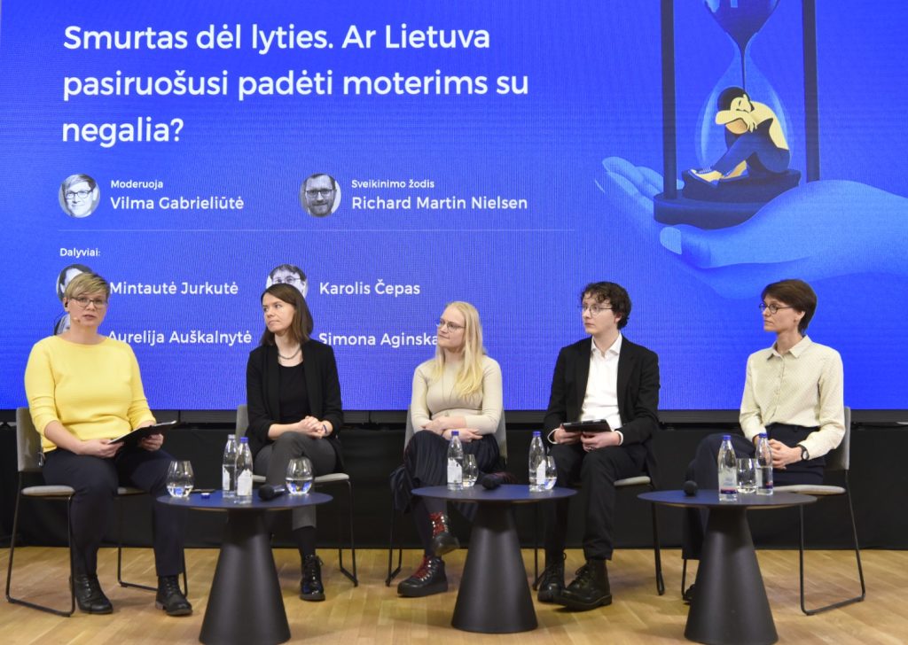 Iš kairės: V. Gabrieliūtė, M. Jurkutė, A. Auškalnytė, K. Čepas, S. Aginskaitė. J. Petronio nuotr.