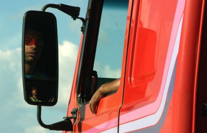 Automobilio veidrodėlis. Lídios Arrais nuotr./Freeimages.com